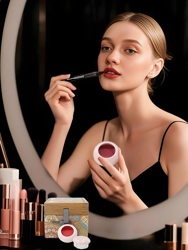 LIPSTICK