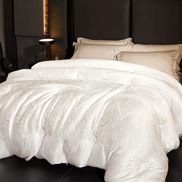 100% Mulberry Silk Filled DuvetInsert
