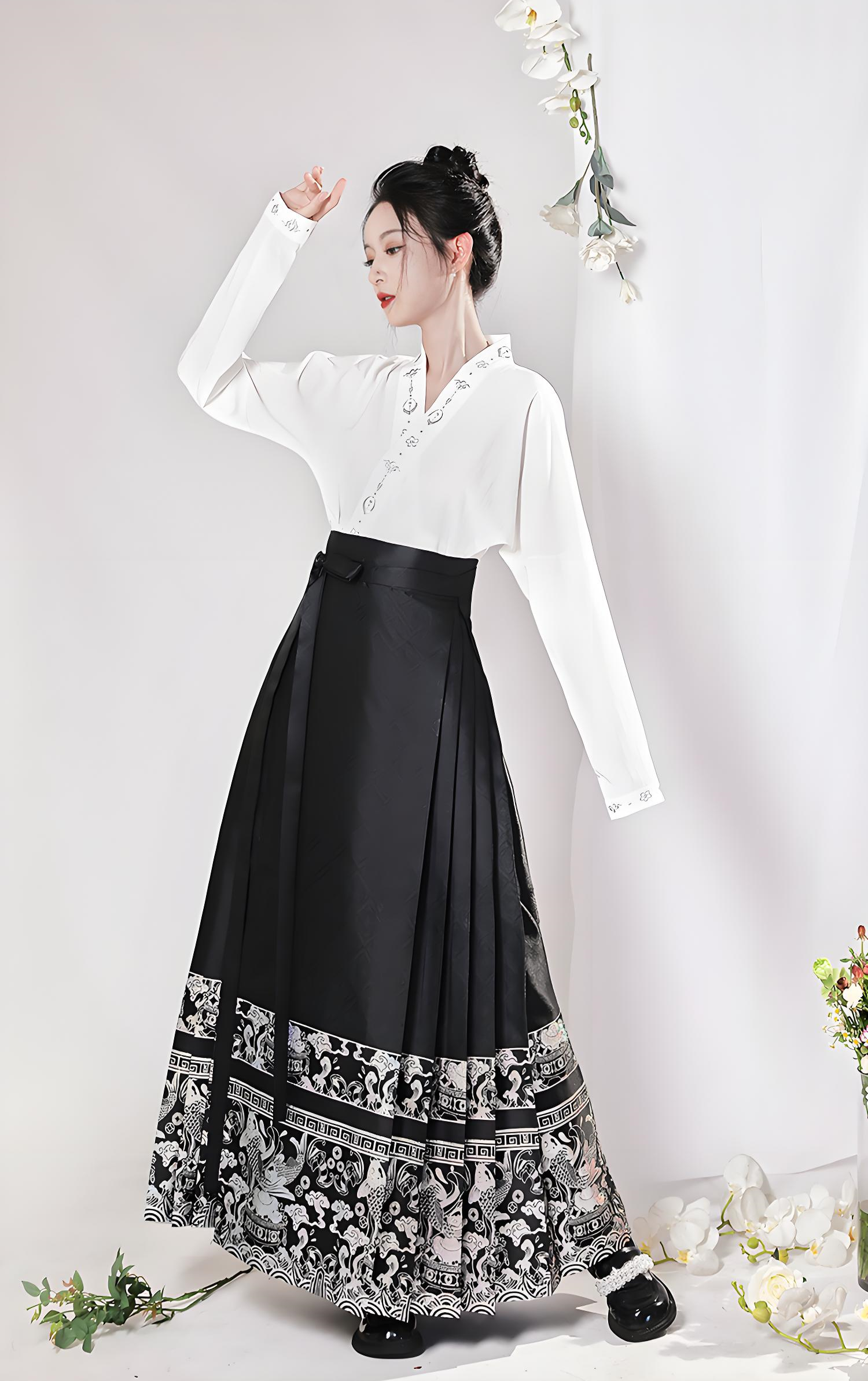 New Chinese style black woven silver horse face skirt for women