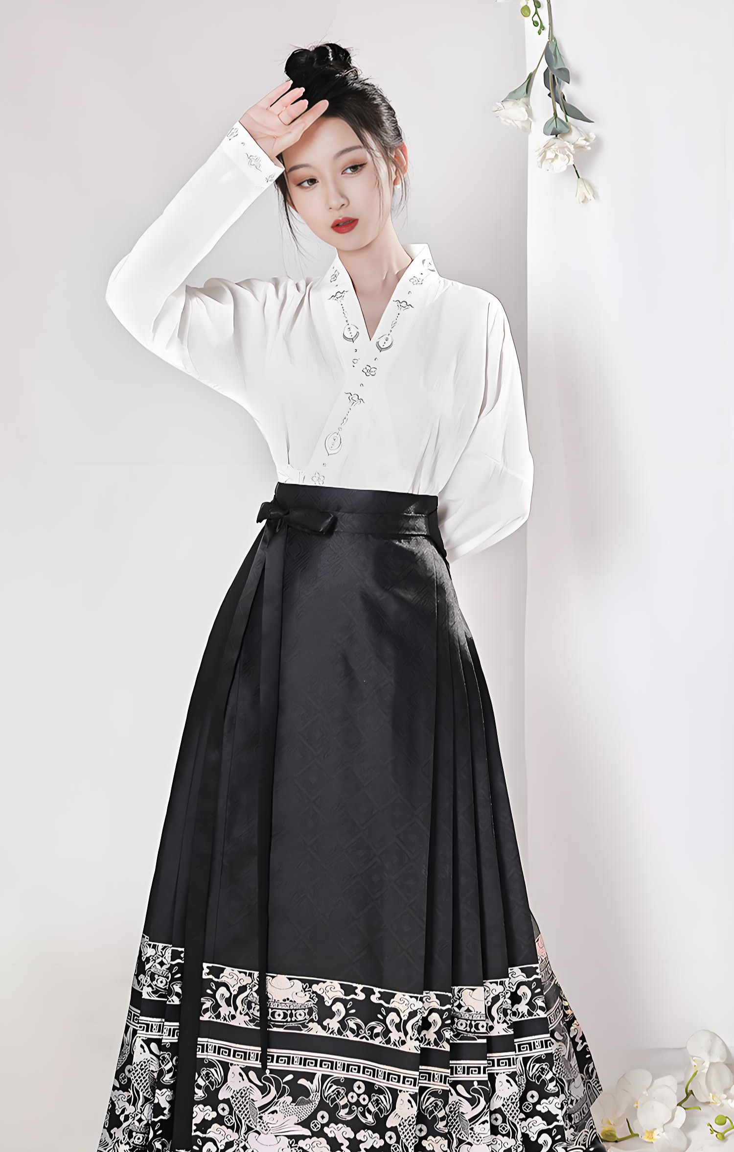 New Chinese style black woven silver horse face skirt for women