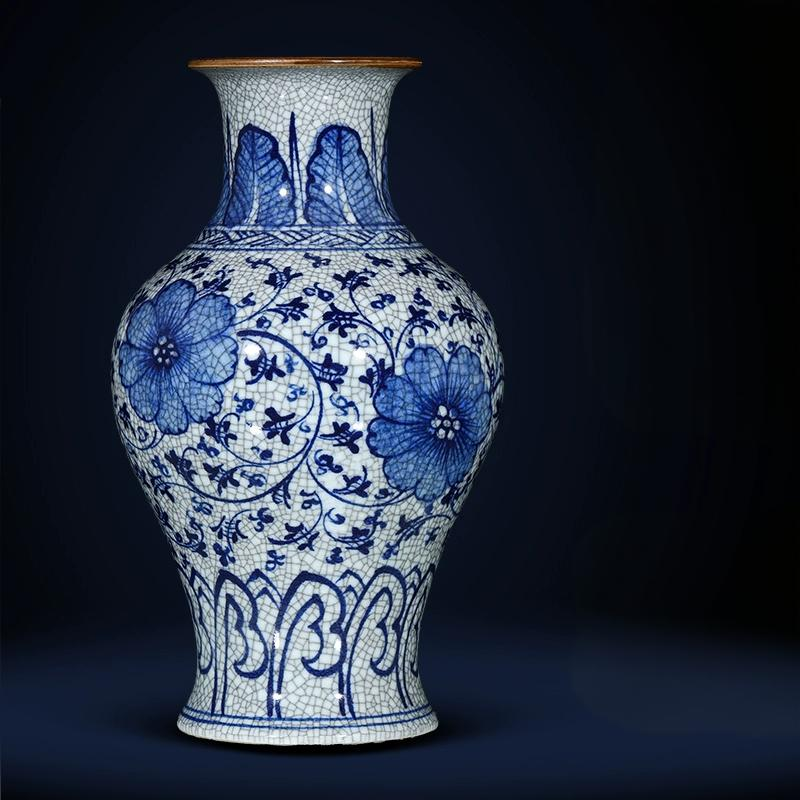 blue and white porcelain vase