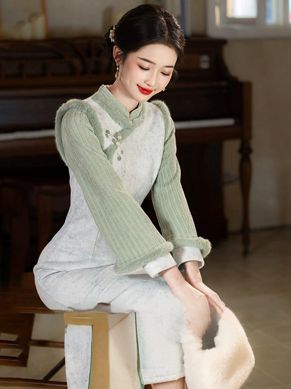 New Chinese Style Green Long Sleeve Qipao