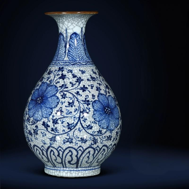 blue and white porcelain vase